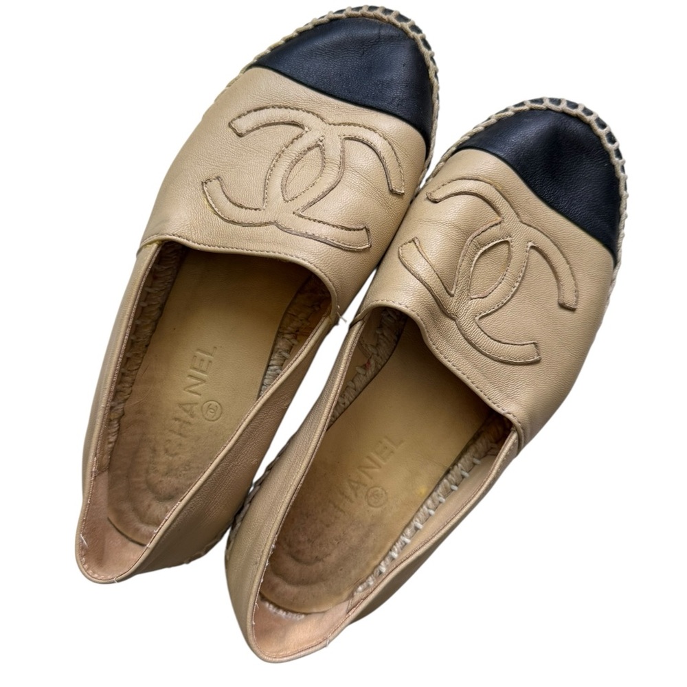 CHANEL Beige Leather Espadrilles with Black Cap Toe